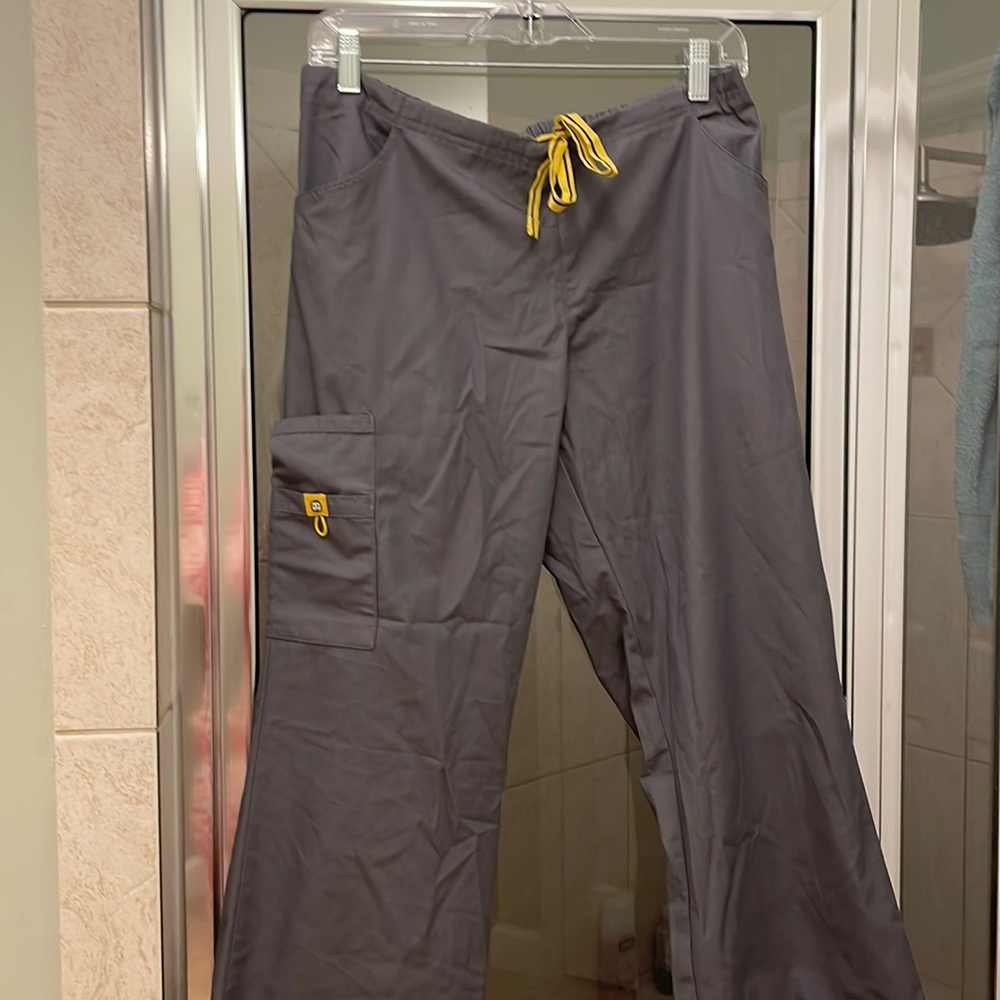 Scrub pants